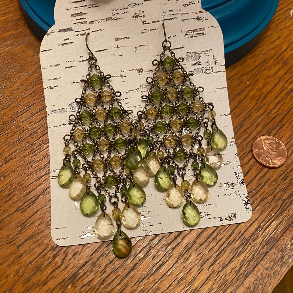 💚 Green Chandelier Earrings 💚